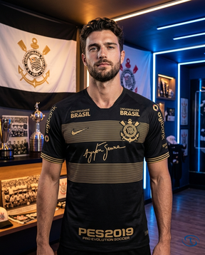 Corinthians Ayrton Senna Jersey w/ Sponsors 2018/19 Retro - Nike Men's Preto e Dourado - Front View | Sant Sport