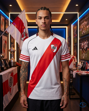 Camisa River Plate Home 2025/26 - Torcedor Adidas Masculino - Branco e Vermelho - Front View | Sant Sport
