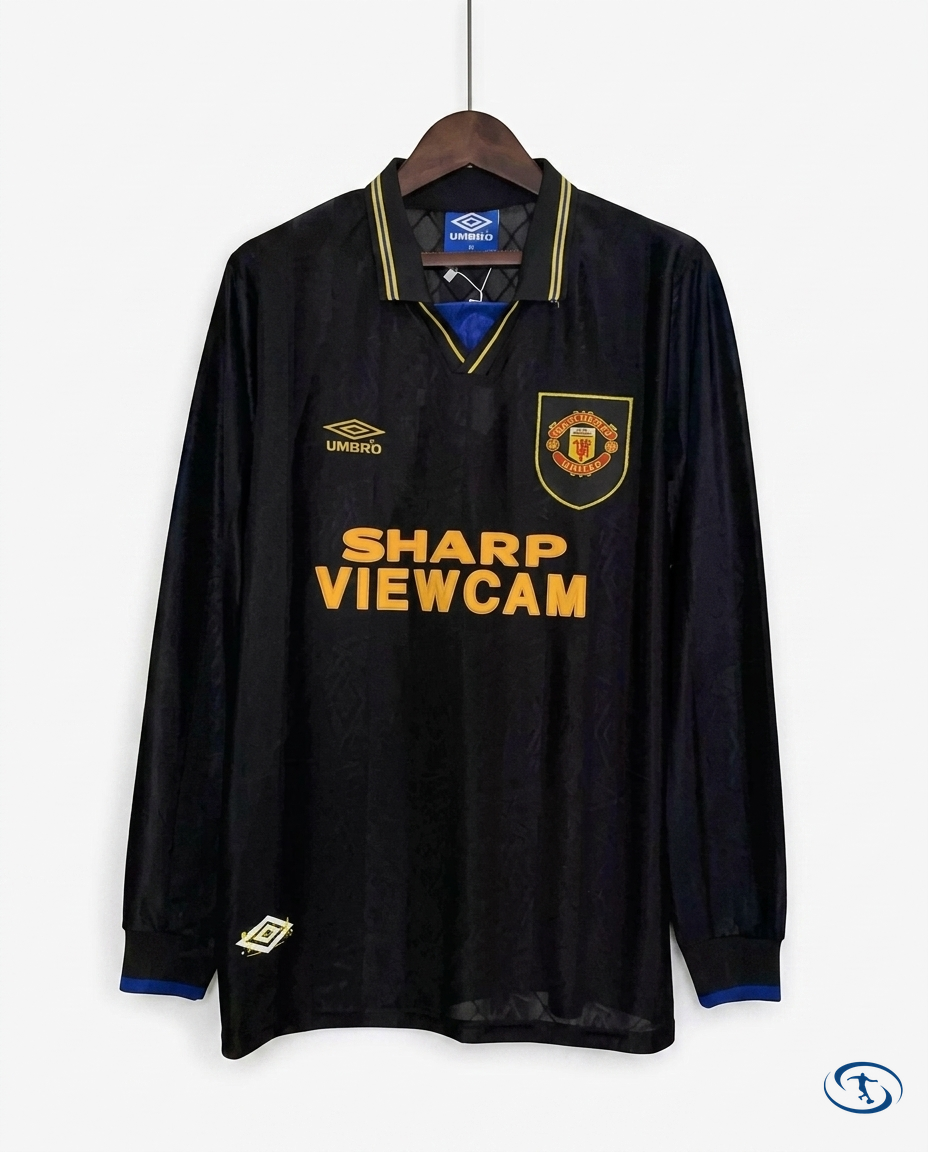 Manchester United Jersey Away Long Sleeve Retro 93/94 - Packshot | Sant Sport