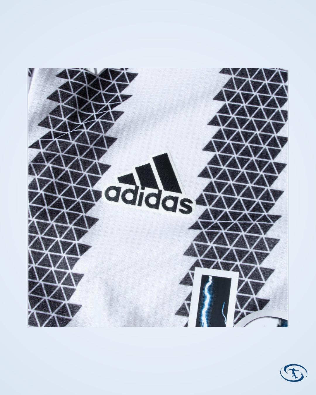 Juventus Home Authentic Shirt 2022-2023 - Men's