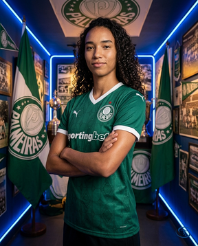 Palmeiras Jersey Home 2025/26 - Women's Puma - Green - Side View | Sant Sport